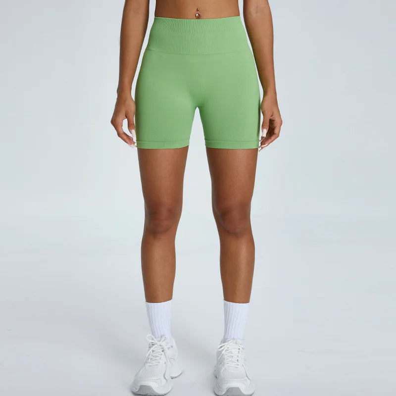 Eterna Chic Yoga Sport Short 2025