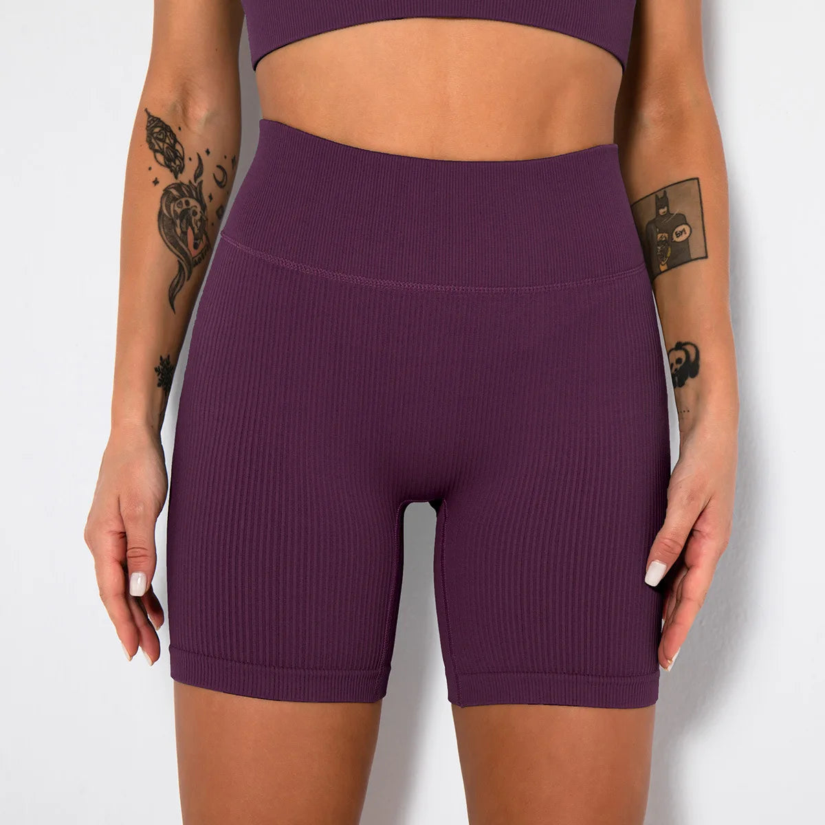 Eterna Chic Yoga Sport Short 2025