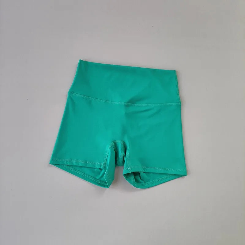 Eterna Chic Yoga Sport Short  2025