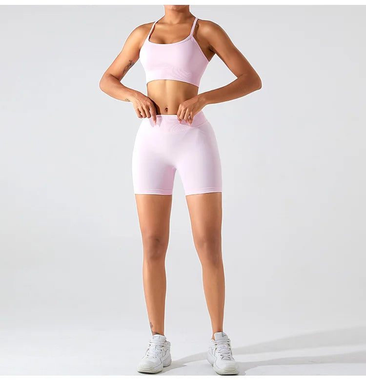 Eterna Chic Yoga Sport Short 2025