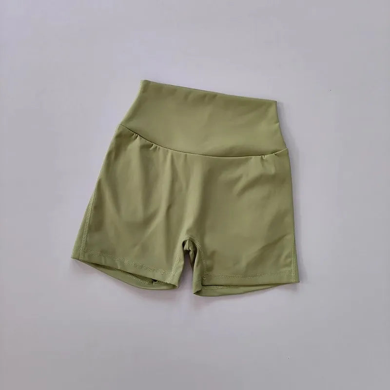 Eterna Chic Yoga Sport Short  2025