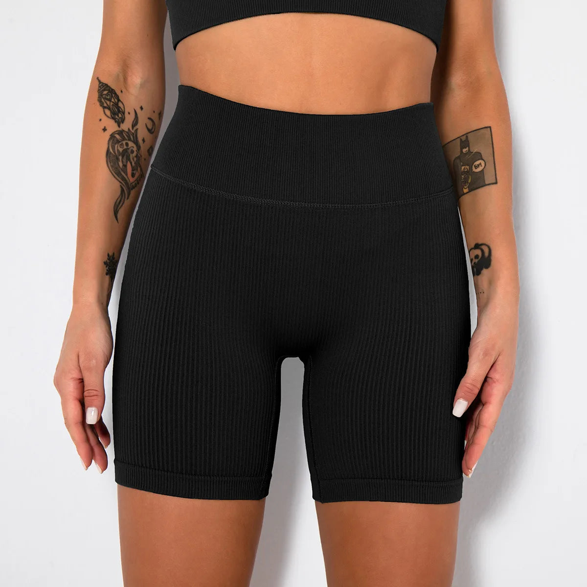 Eterna Chic Yoga Sport Short 2025