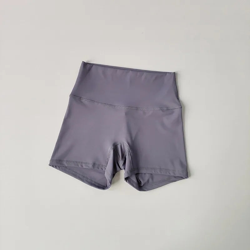 Eterna Chic Yoga Sport Short  2025